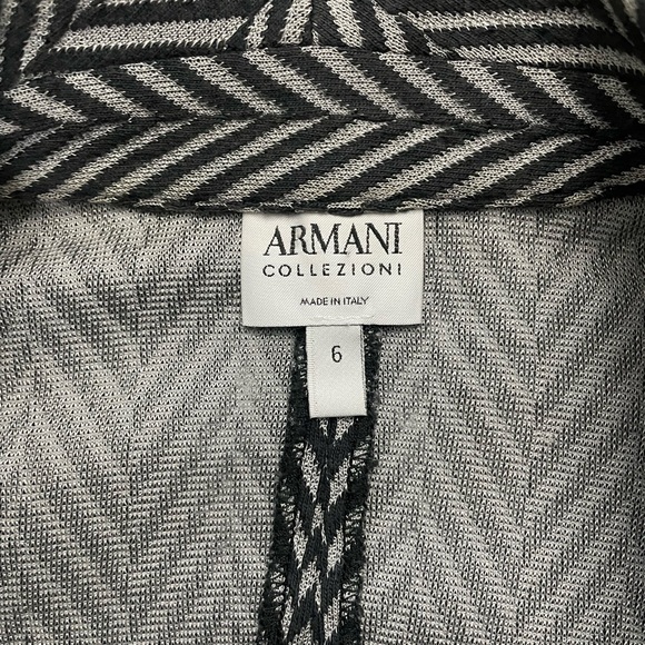 Armani jacket, beautiful and has some stretch so very comfortable. Size 6 - Picture 3 of 3